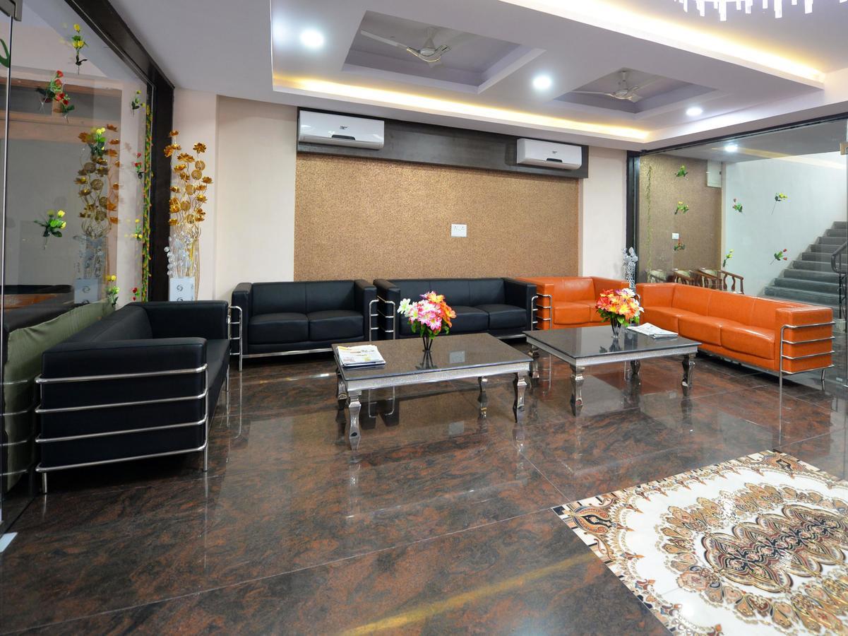 Super Collection O Lotus Grand Near Secunderabad Railway Station Hotel Luaran gambar